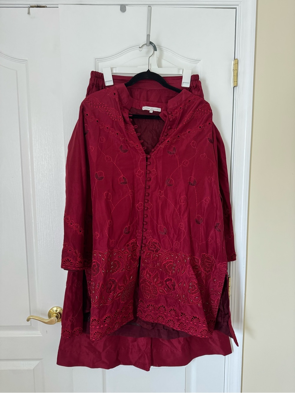 Elegant Red Embroidered Women’s Kimono & Trousers Set - Picture 4 of 5
